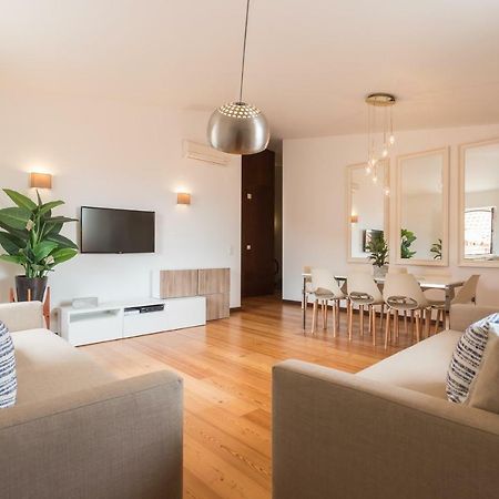 Alfama Modern Two-Bedroom Apartment W/ River View And Parking - By Lu Holidays Lizbona Zewnętrze zdjęcie
