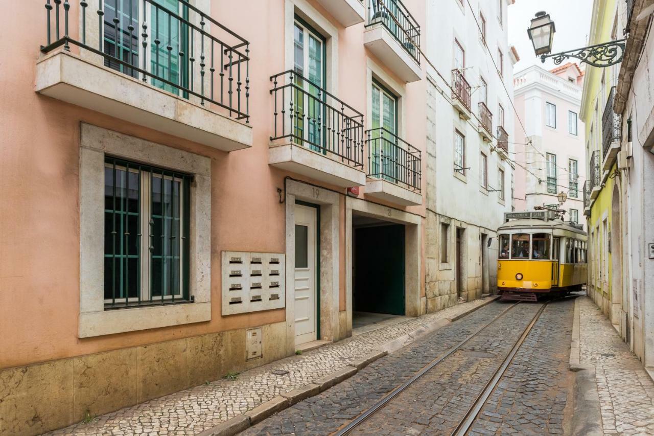 Alfama Modern Two-Bedroom Apartment W/ River View And Parking - By Lu Holidays Lizbona Zewnętrze zdjęcie