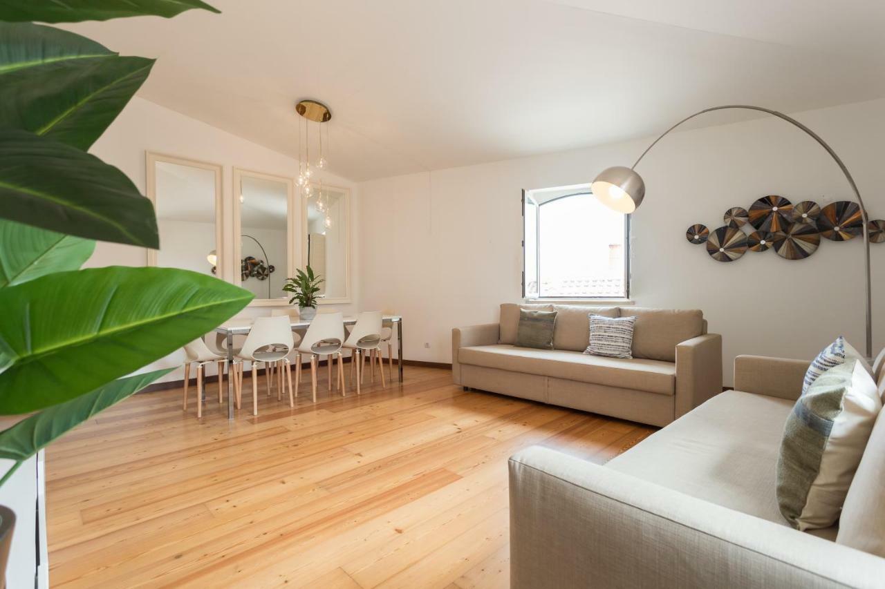 Alfama Modern Two-Bedroom Apartment W/ River View And Parking - By Lu Holidays Lizbona Zewnętrze zdjęcie